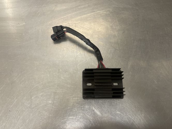 Hovedbilde Suzuki GSX-R 750 2010 Spenningsregulator