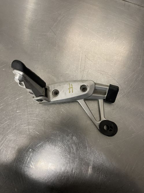 Hovedbilde BMW R1200R 2007 Fothviler m/brakett venstre passasjer 
