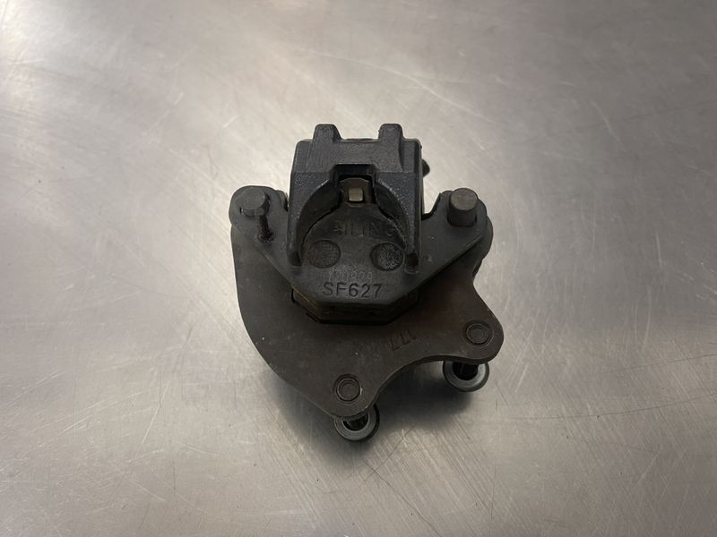 Peugeot Kisbee 2019 EFI E4 Bremsecaliper frambrems