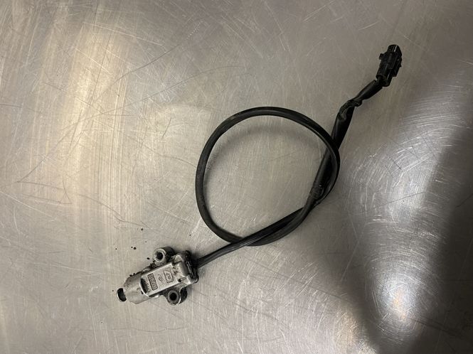 Hovedbilde Yamaha MT125 2020-2025 Sensor sidestøtte 