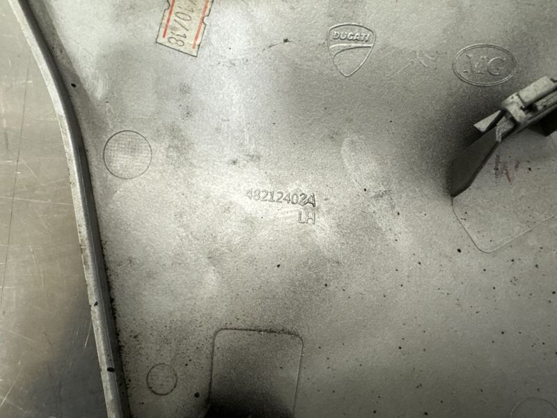 Ducati Scrambler 800 2019 Cafe Racer Kåpe venstre