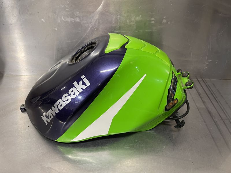 Kawasaki Ninja ZX-6R 1998 Bensintank