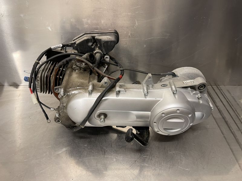Piaggio Typhoon 50 2T 2020 Motor