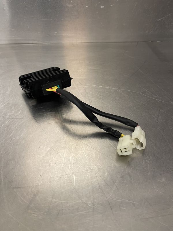 Peugeot Speedfight 4 4T 2022 Spenningsregulator 