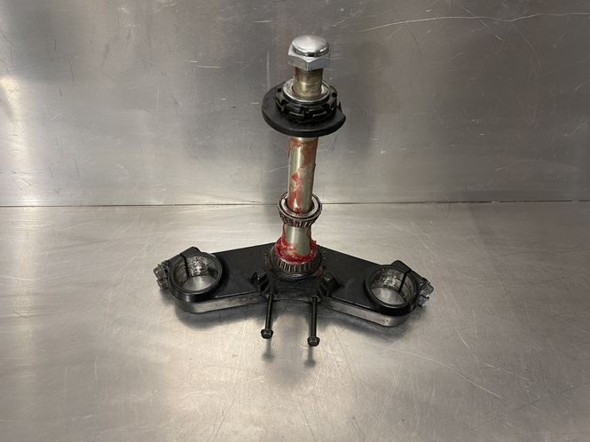 Hovedbilde Kawasaki Ninja ZX-6R 1998 Styrekrone nedre