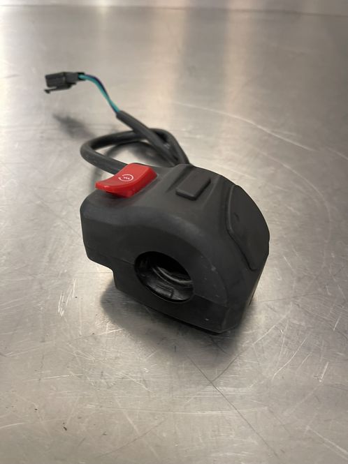 Hovedbilde Peugeot Speedfight 4 2022 Bryterpanel høyre 