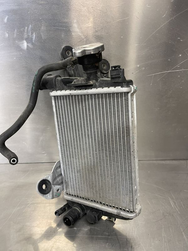 BMW R1200 GSA 2017 Radiator høyre 