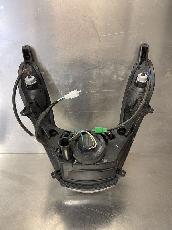 Peugeot Kisbee 2019 Frontlykt