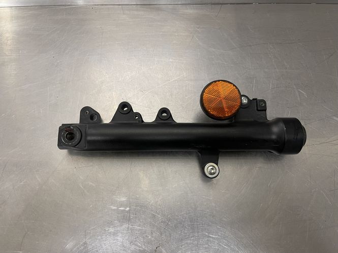 Hovedbilde Suzuki GSX-S 125 2023 Gaffelbein ytre høyre