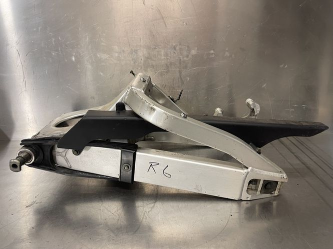 Hovedbilde Yamaha R6 1999-2002 Baksving