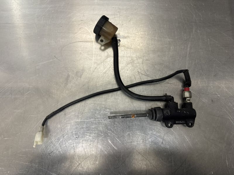 KTM RC8R 1190 2009 Bremsepumpe bak