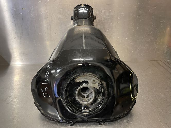 Hovedbilde Honda CBR 1000RR 2005 Bensintank