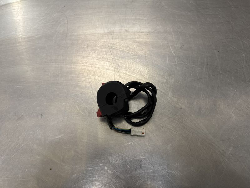 Ducati Scrambler 800 2019 Cafe Racer Bryterpanel høyre