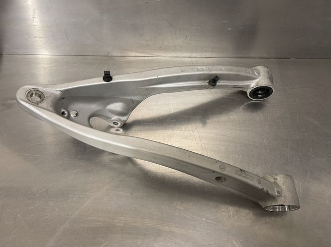 Hovedbilde BMW R1250 GSA 2021 Bærearm foran