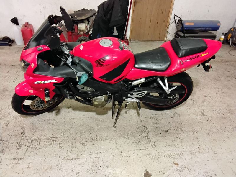 Honda CBR 600 F4 2004
