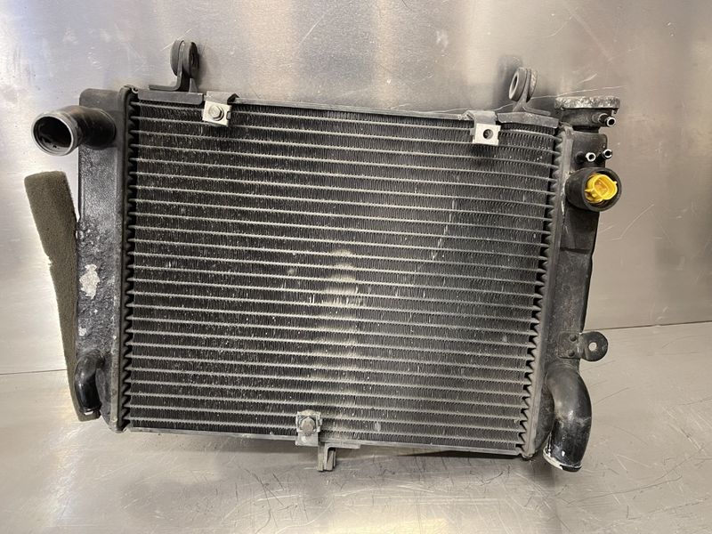 Yamaha R6 1999 Radiator