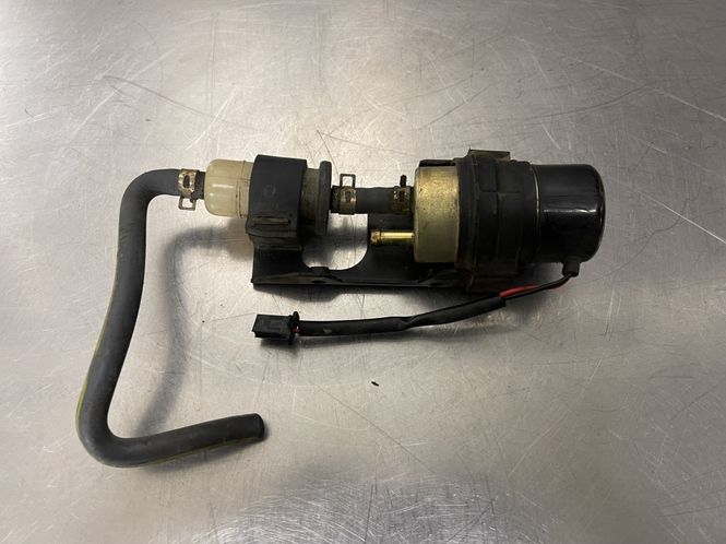 Hovedbilde Kawasaki ZZR 600 1998 Bensinpumpe
