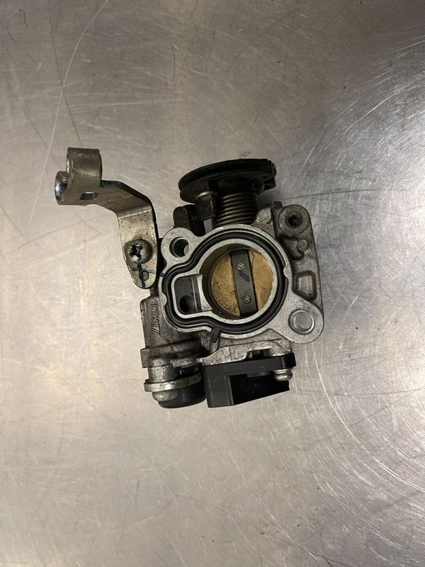 Kawasaki Z125 2021 Gasspjeld