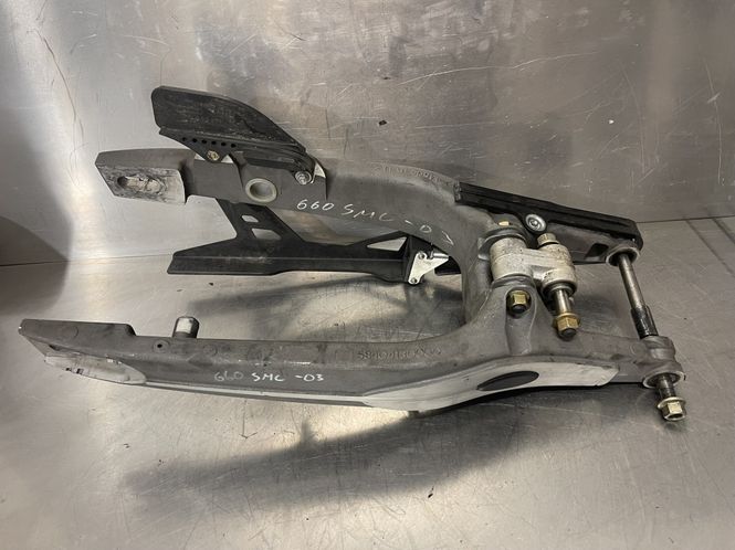 Hovedbilde KTM Supermoto 660 SMC 2003 Baksving