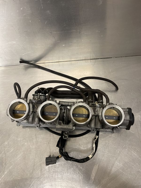 Honda CBR 1000RR 2008 Gasspjeld