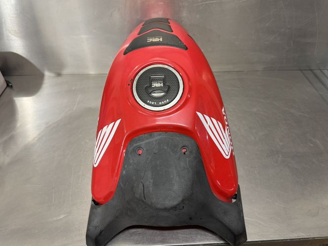 Hovedbilde Honda CBR 125 2006 Bensintank